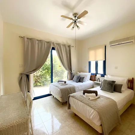Citrus Apartment * Пафос